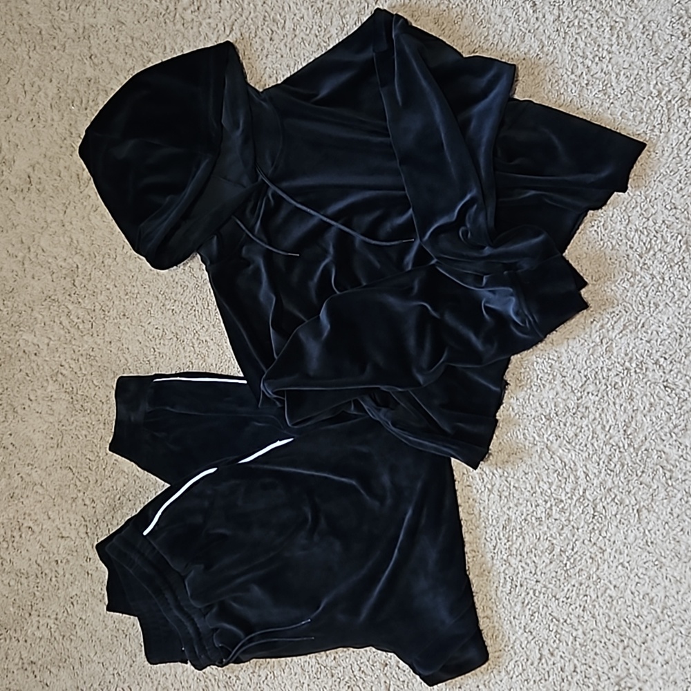 Fashion Nova 2 Piece Black Velour Jogger Set Size 1X